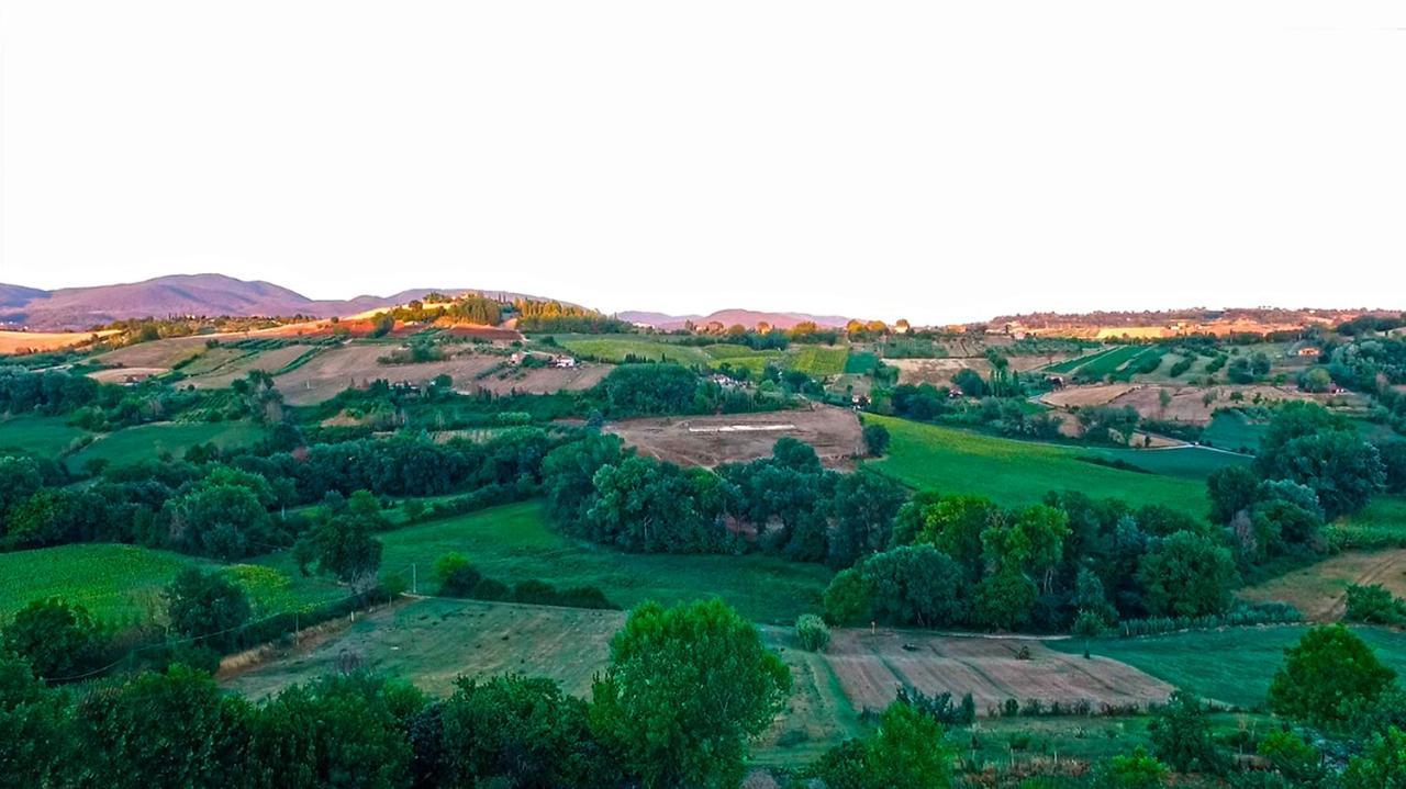 Casale San Pietro Bed & Breakfast Otricoli Exterior photo